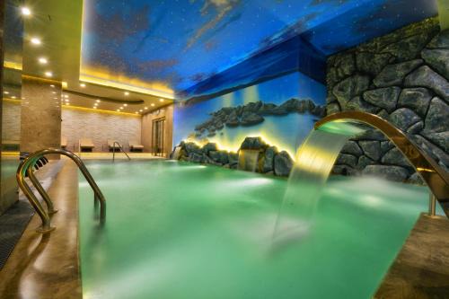 Cozy Stone Hammam Fireplace Iznik Bursa 